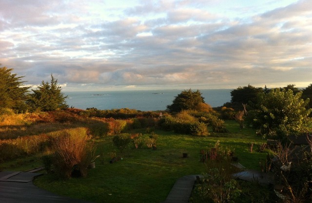 Magnificent sea view, 200 m from the beach