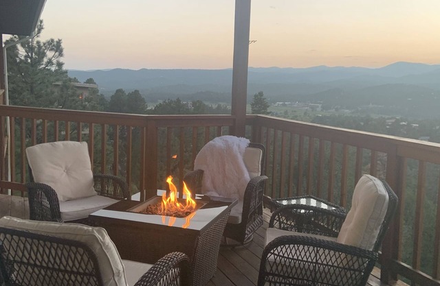 Magnificent Sierra Blanca VIEWS!
