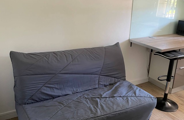 Magnificent studio apartment near the Velodrome stadium and the Prado beaches