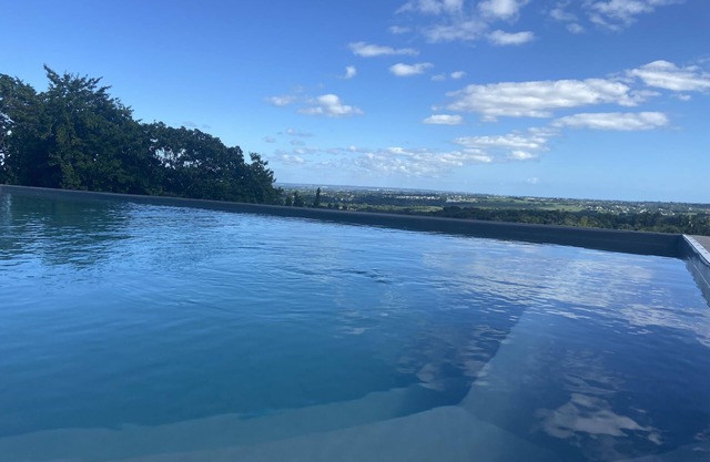 magnificent villa on the heights with sea and plain view