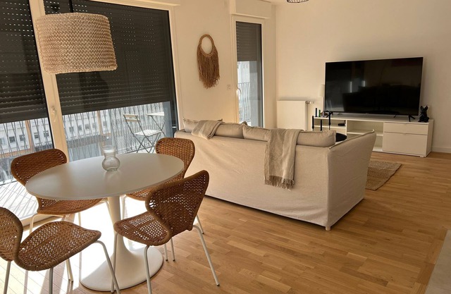 Magnifique Appartement de 88m2 Avec Terrasse sur Clichy a 5 min de Paris 17 eme