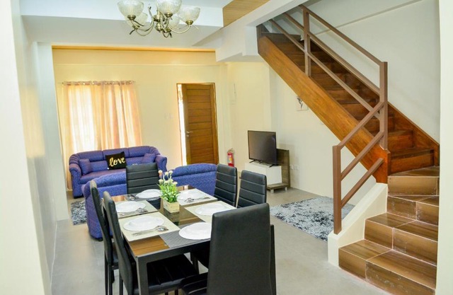 MAILZ HAVEN BEAUTIFL 3BR MODERN APRT NEAR SM DOOR-C