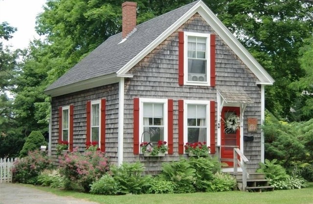 MAINE SQUEEZE COTTAGE