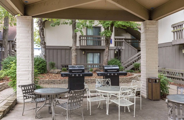 MainStay Suites Springfield South - Battlefield Rd