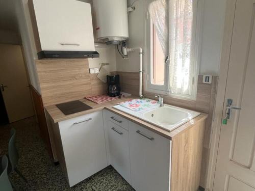 Maison 2 chambres à Saint-André, proche plages et Espagne, terrasse spacieuse, ménage inclus - FR-1-732-36