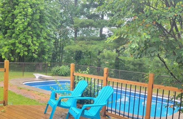 Maison au Bord de L'eau à Coté du Parc de la Gatineau