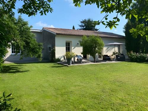 Maison Aux Portes Du Médoc