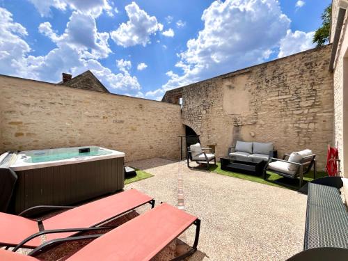 Maison avec jacuzzi - Village paisible Sacy - LES NARCISSES