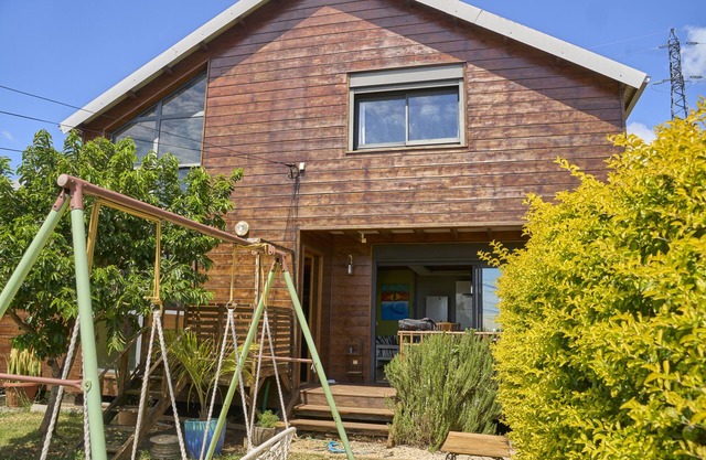 Maison Chaleureuse Pour Familles et Groupes, un Oasis de Calme