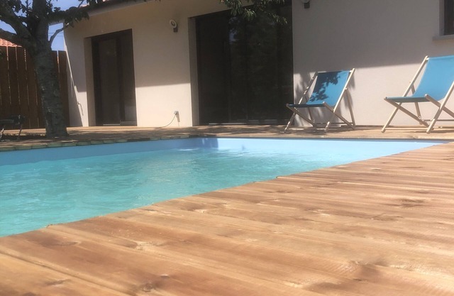 Maison Climatisée Avec Piscine Entre Montalivet et Soulac
