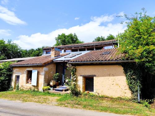 Maison d'artiste atypique en bordure de forêt