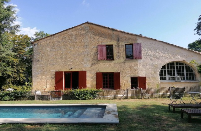 Maison de Campagne en Pierre Avec Piscine