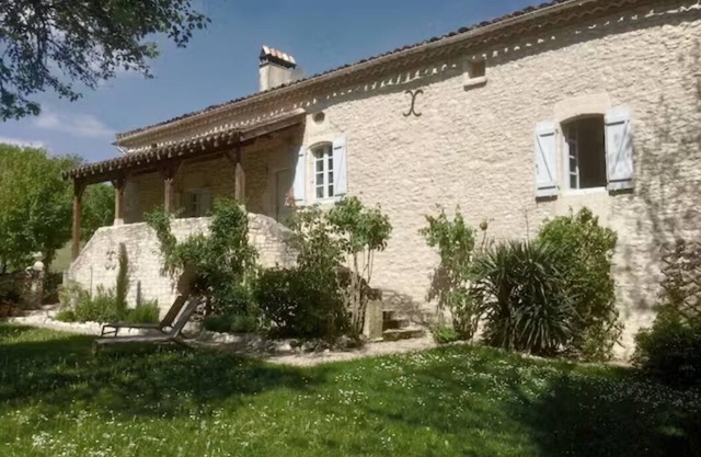 Maison de Campagne Avec Piscine non Loin de Cahors et Montcuq