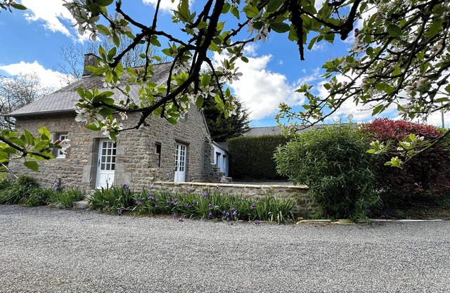 Maison de Campagne, Proche du Mont st Michel, Idéal Pour un Couple et un Enfant