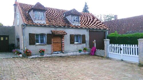 Maison de charme à Saint-Père avec cheminée cosy