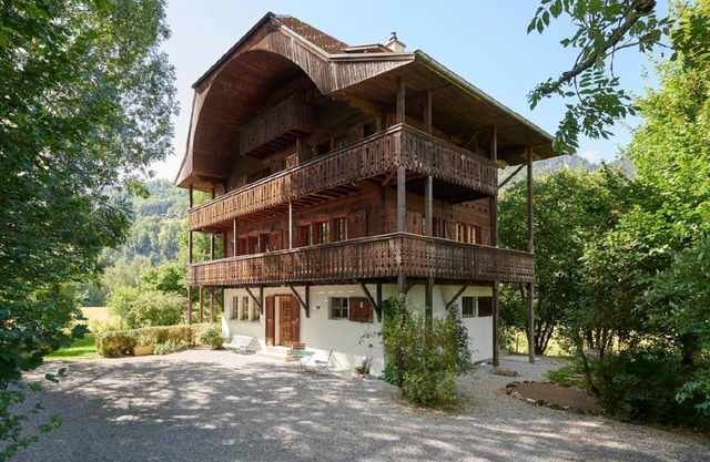 Maison des Fées Vacation in architectural monument