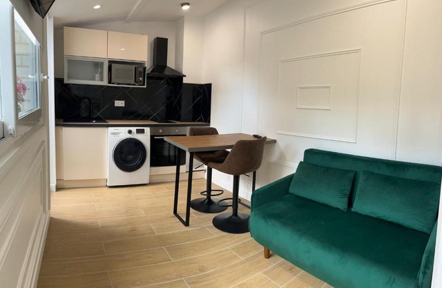 Maison indépendante avec jardin privé D