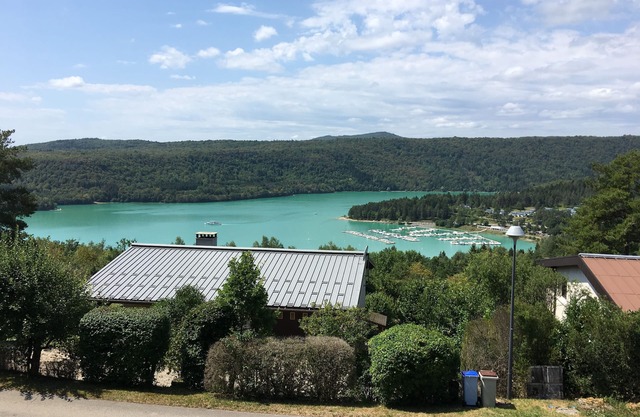Maison lac de vouglans