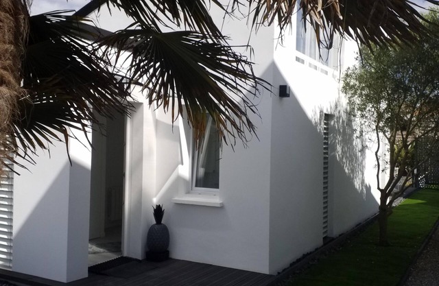 MAISON LITTLE WHITE HOUSE
