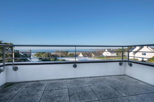 Maison lumineuse vue sur mer (200m de la plage)