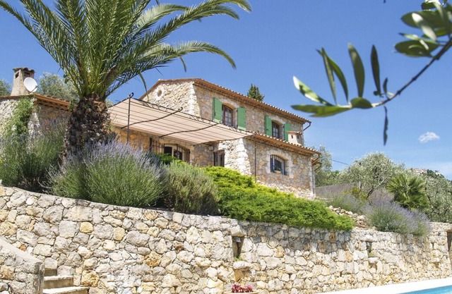 Maison Miel - Three Bedroom Villa, Sleeps 6