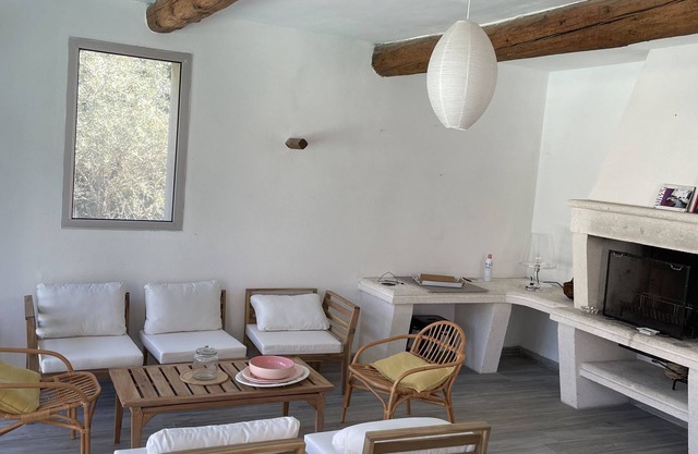 Maison Provençale Pour 8 Personnes