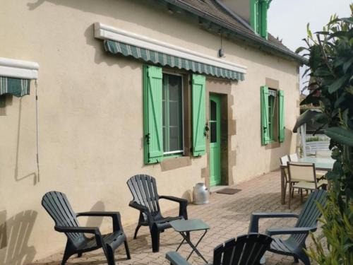 Maison spacieuse avec jardin clos - Animaux admis, proche Bourbon l'Archambault - FR-1-489-490