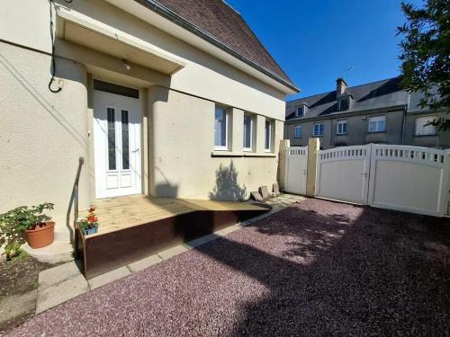 Maison spacieuse à Montebourg avec jardin
