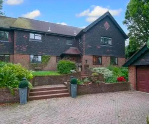 Maison spacieuse pour famille près de Brighton avec jardin