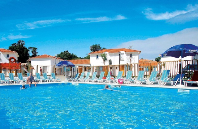 Maisonnette Avec Terrasse | Accès Piscine