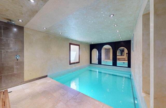 Majestic chalet with indoor pool