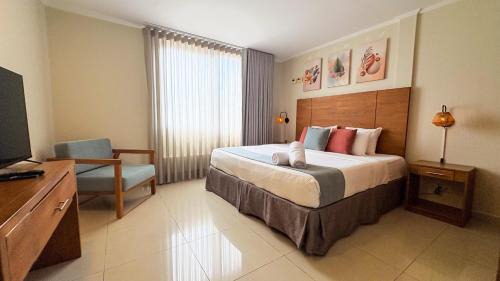 Majestic City Suites & Beach Hotel