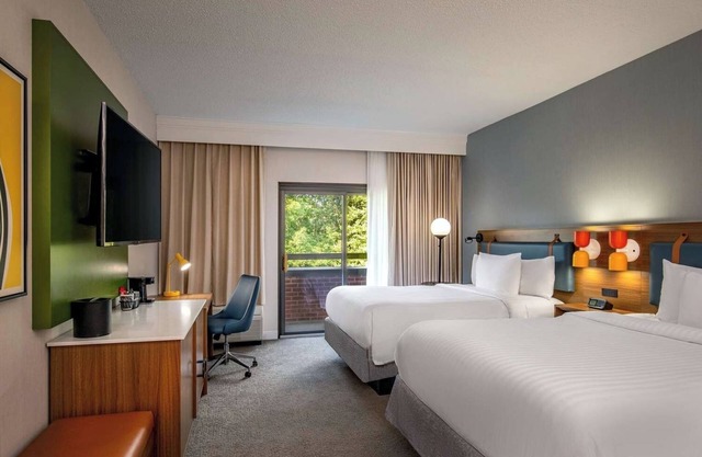 Make Your Trip More Enjoyable! Close to Wrentham Village Premium Outlets
