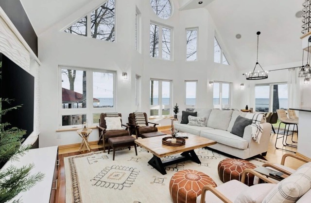 Making Memories: Luxury Lakeshore Retreat