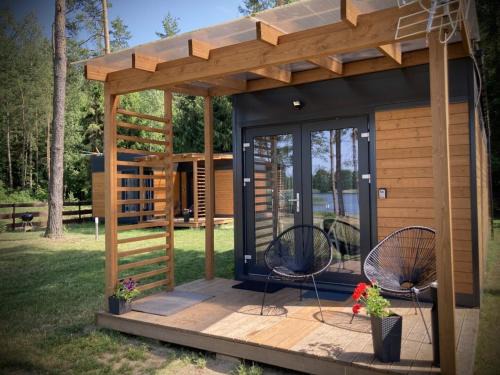 Makosieje Resort-bon turystyczny,20m od brzegu,ogrzewanie,wi-fi ,widok na jezioro