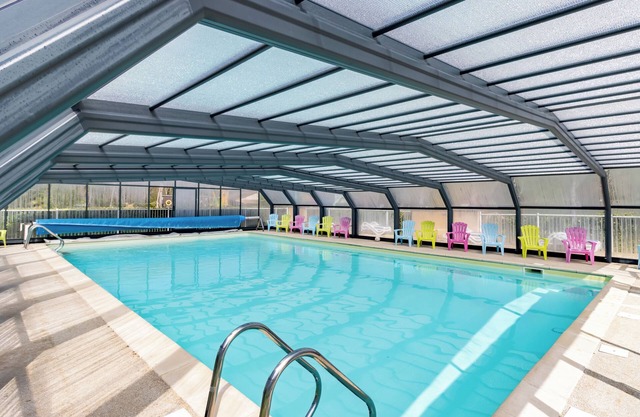 "Malaga" Mobile Home: Spacious, Terrace, Pools & Mini-Farm near Sarlat