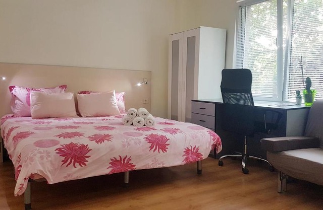 Malavi top center studio Ruse! Comfort&clean!