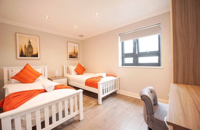 Malthouse Court -Superior 2-Bed Penthouse wBalcony