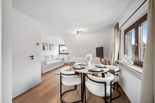 Malu Rooms - Top Lage, Kostenloser Parkplatz, Klima, Netflix, 24h Checkin
