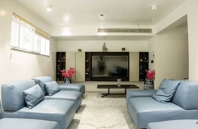Mama Rose Urban Villa @ ECR