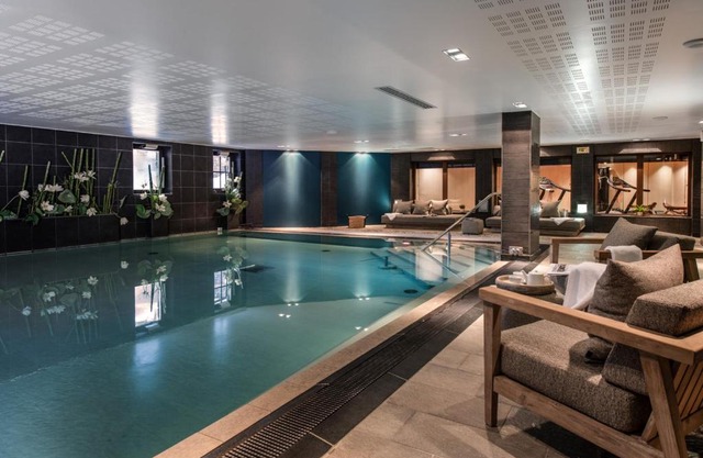 Manali Lodge by Alpine Resorts