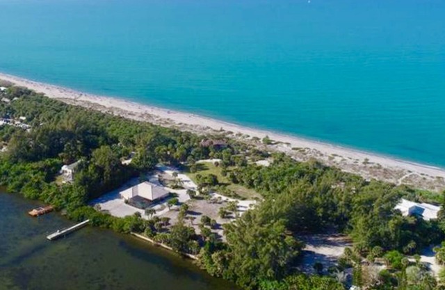 Manasota Key Waterfront - Heated Pool -available for monthly bookings