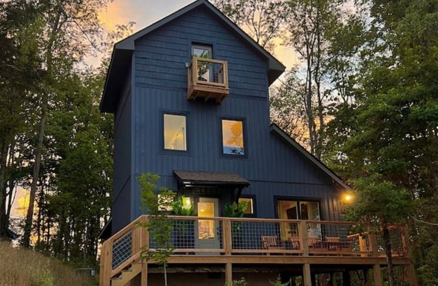 Mandrake Lodge
