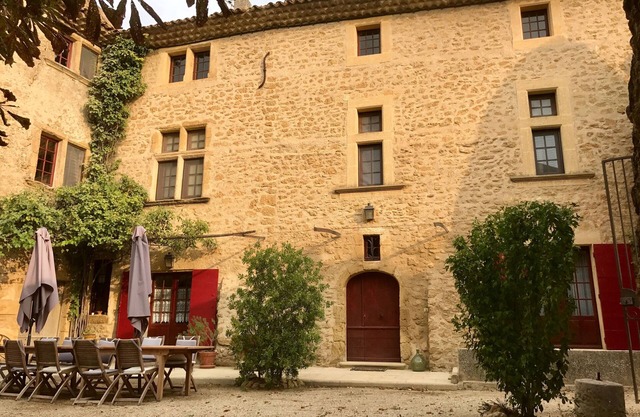 Mansion - Lauris