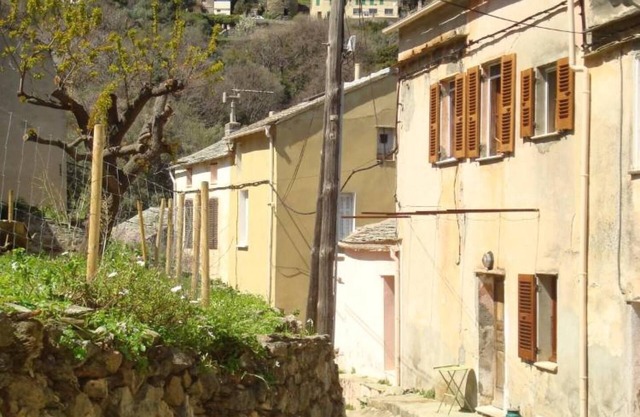 Mansion - ROGLIANO