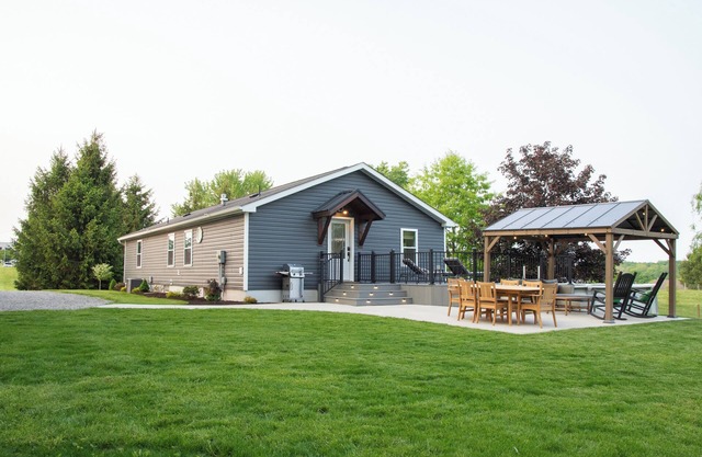 Maple Retreat is newly remodeled with pool, private setting