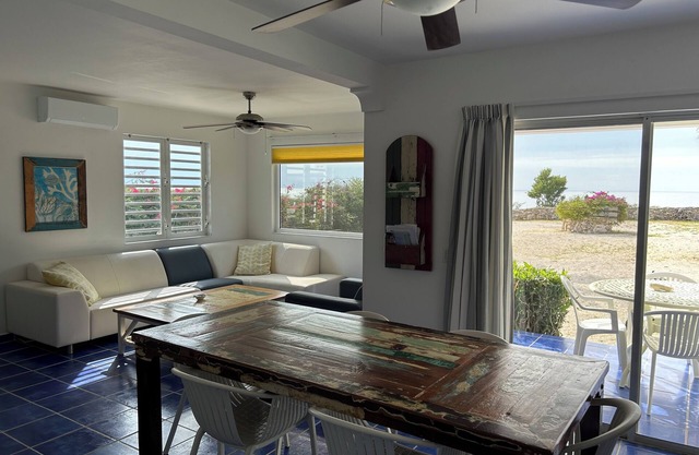 Marazul Dive Resort. 3 Bedroom Seafront house. Dive, Snorkel, amazing sunsets