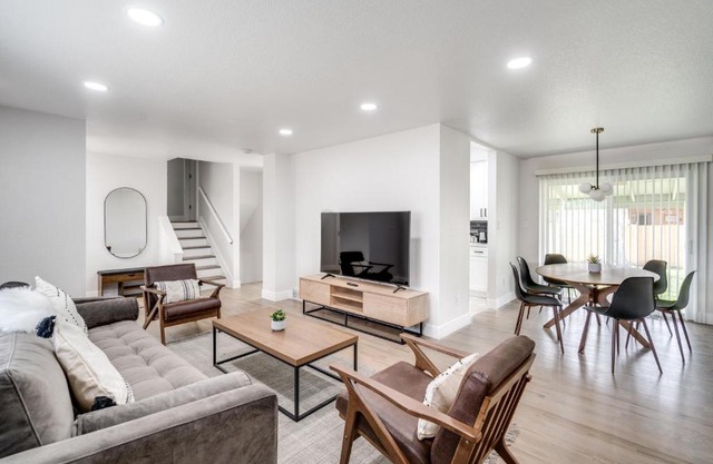 @ Marbella - Spacious and Modern Home in Arvada