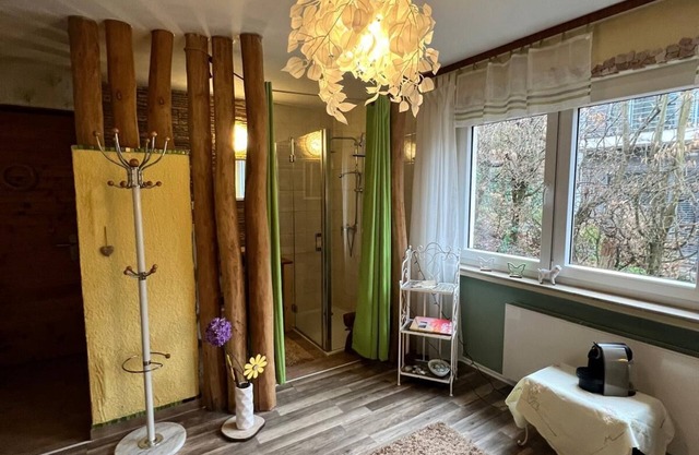 Marburg apartment smart Luisa in a quiet location on the edge of the forest with balcony