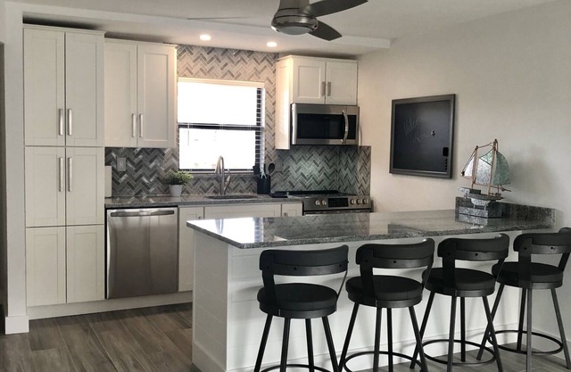 Marco Island Riverfront Anglers Cove Condo -Be Our Guest!